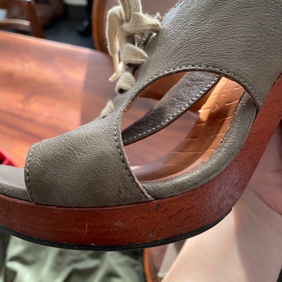 Rare Chie Mihara Heels - Picture 3 of 10